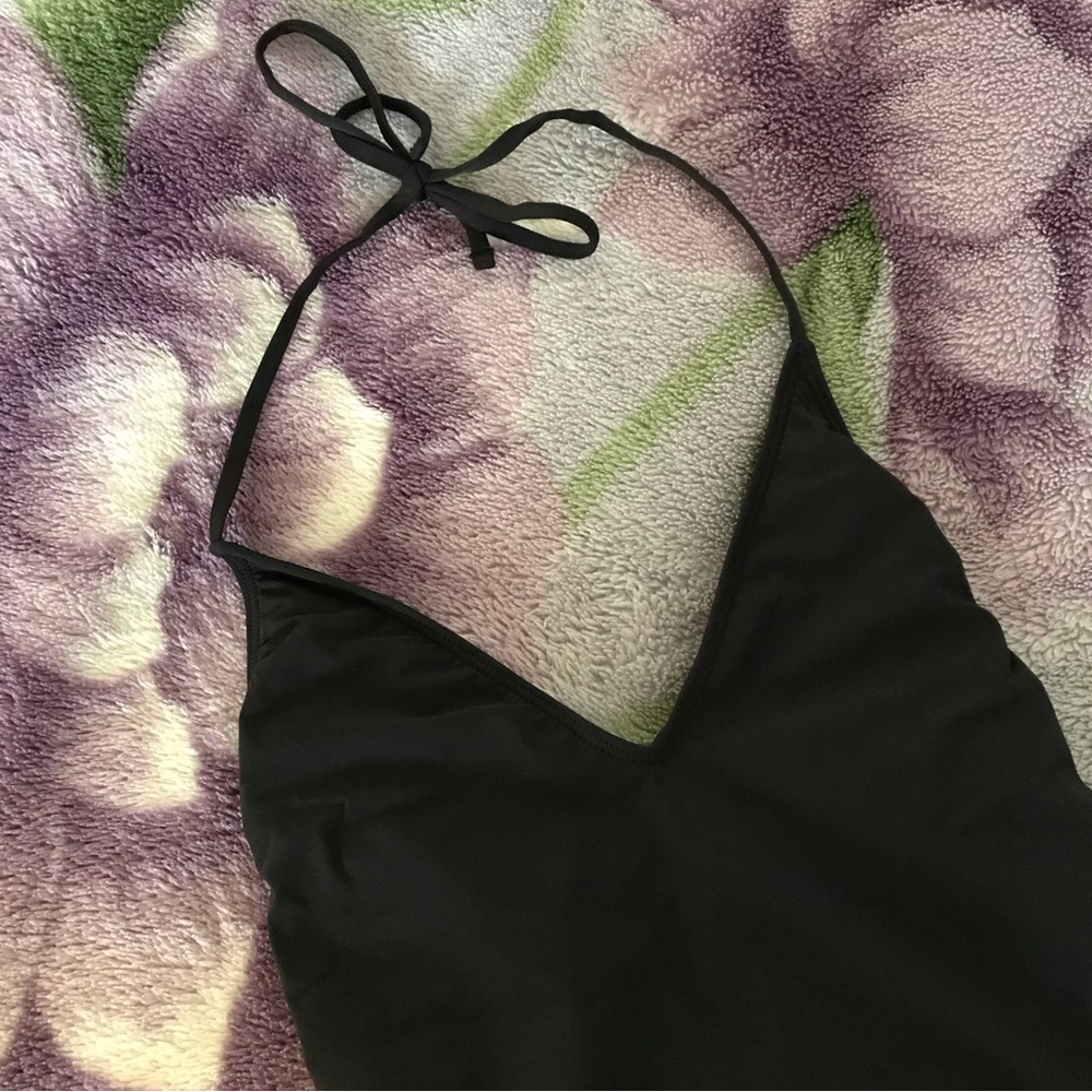 GAP Halter One-Piece - Picture 8 of 8